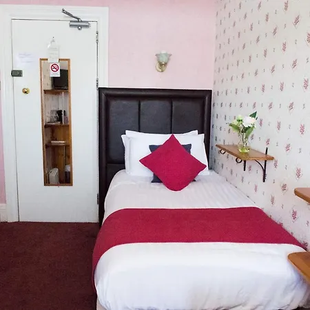 Guest house Poltair Guest House 4*